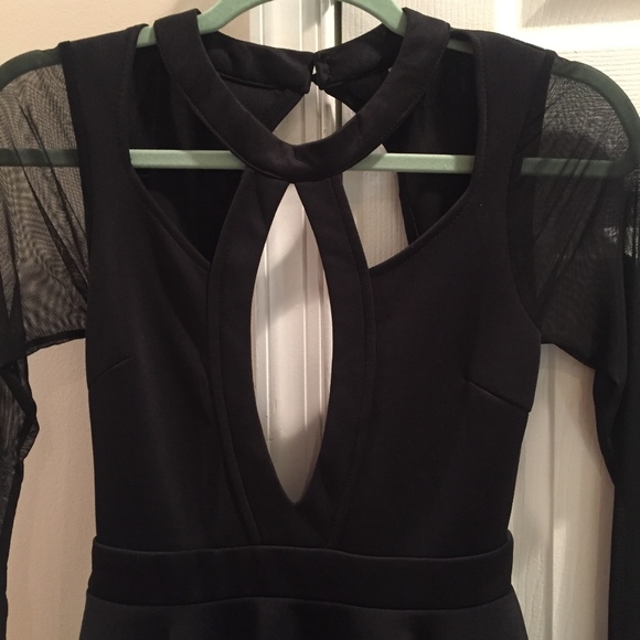 Gumuxi Dresses & Skirts - Little Black Dress